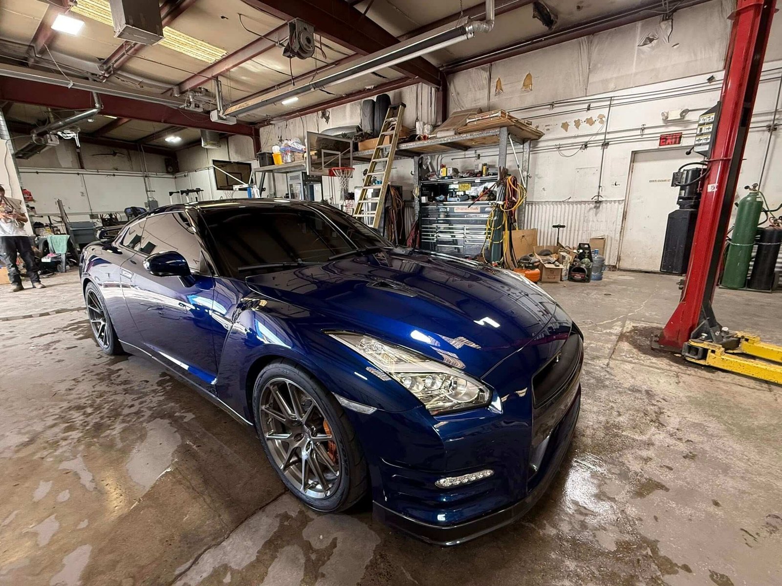 Blue Nissan GTR detailed